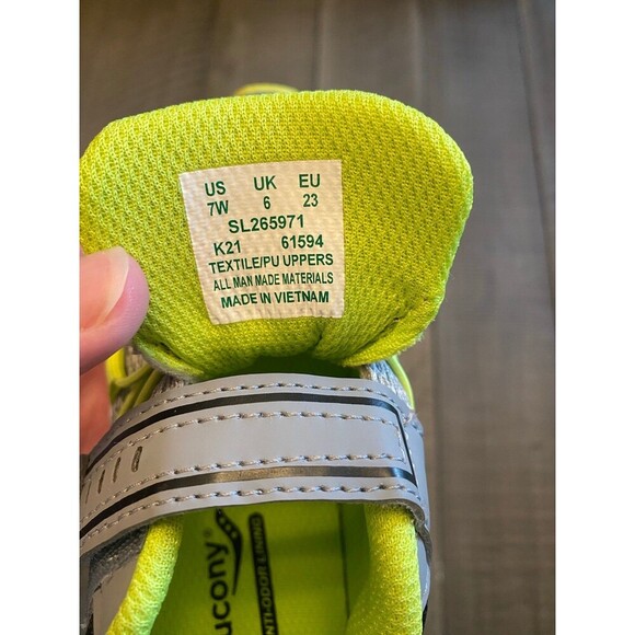 Saucony child flash glow sneaker - Picture 7 of 8